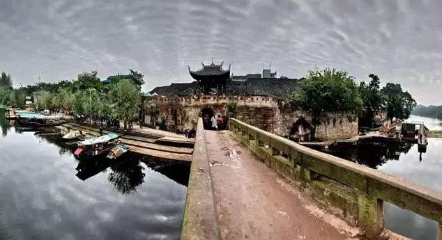 梦见跟女友吵架 醒了嘴上就起泡了蜗牛问答平台,专注解决你的问题